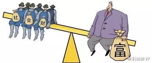 5月卖股买房净赚近千万，他冷眼看穿上海楼市食物链