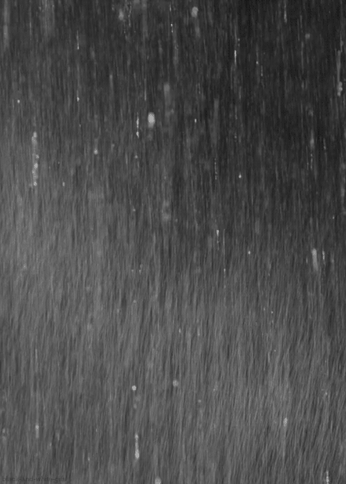 5月卖股买房净赚近千万，他冷眼看穿上海楼市食物链